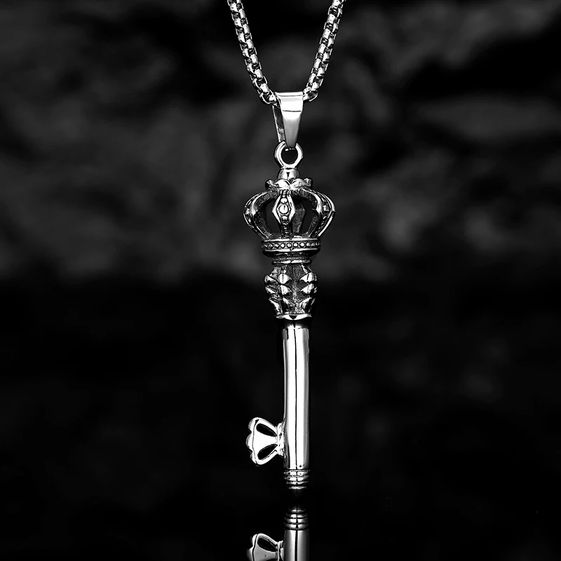 Man Personality Crown Key Pendant Necklace Woman\'s Stainless Steel Long Chain European American Retro casting Sweater Chain Gift