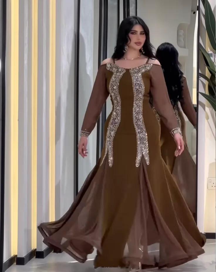 반짝 이는 갈색 인어 이브닝 드레스 크리스탈 오프 어깨 긴 소매 맞춤형 저지 아랍어 사우디 댄스 파티 드레스 복장