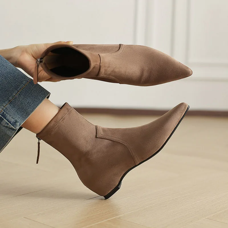 الارتفاع زيادة سليم حذاء من الجلد للنساء أحذية مخملية الصلبة أشار تو الظهر زمم الكعب المتوسط Phoentin FT4246