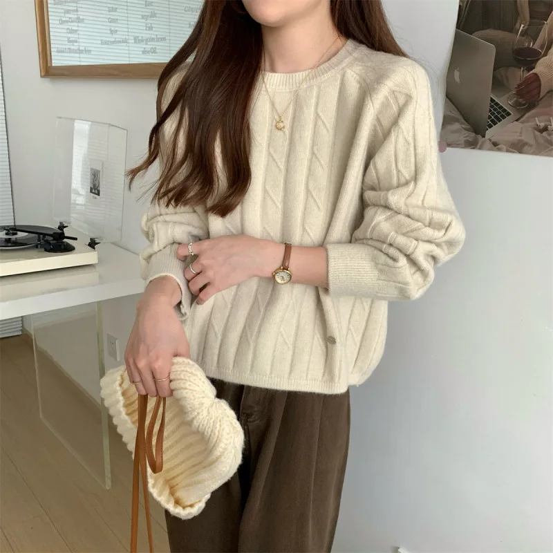 Women Crew Neck Cable Knit Long Sleeve Loose Cropped Pullover Sweater