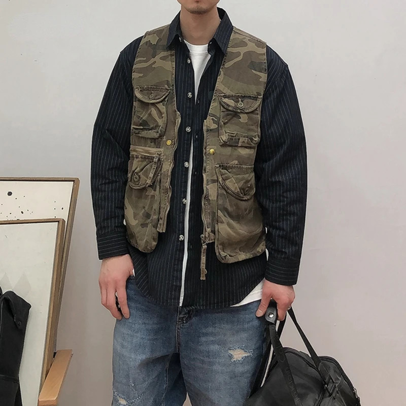 

Casual High Quality Multi-Pocket Camouflage Tactical Vest Men Clothing Harajuku Sleeveless Jackets Military Coats Male