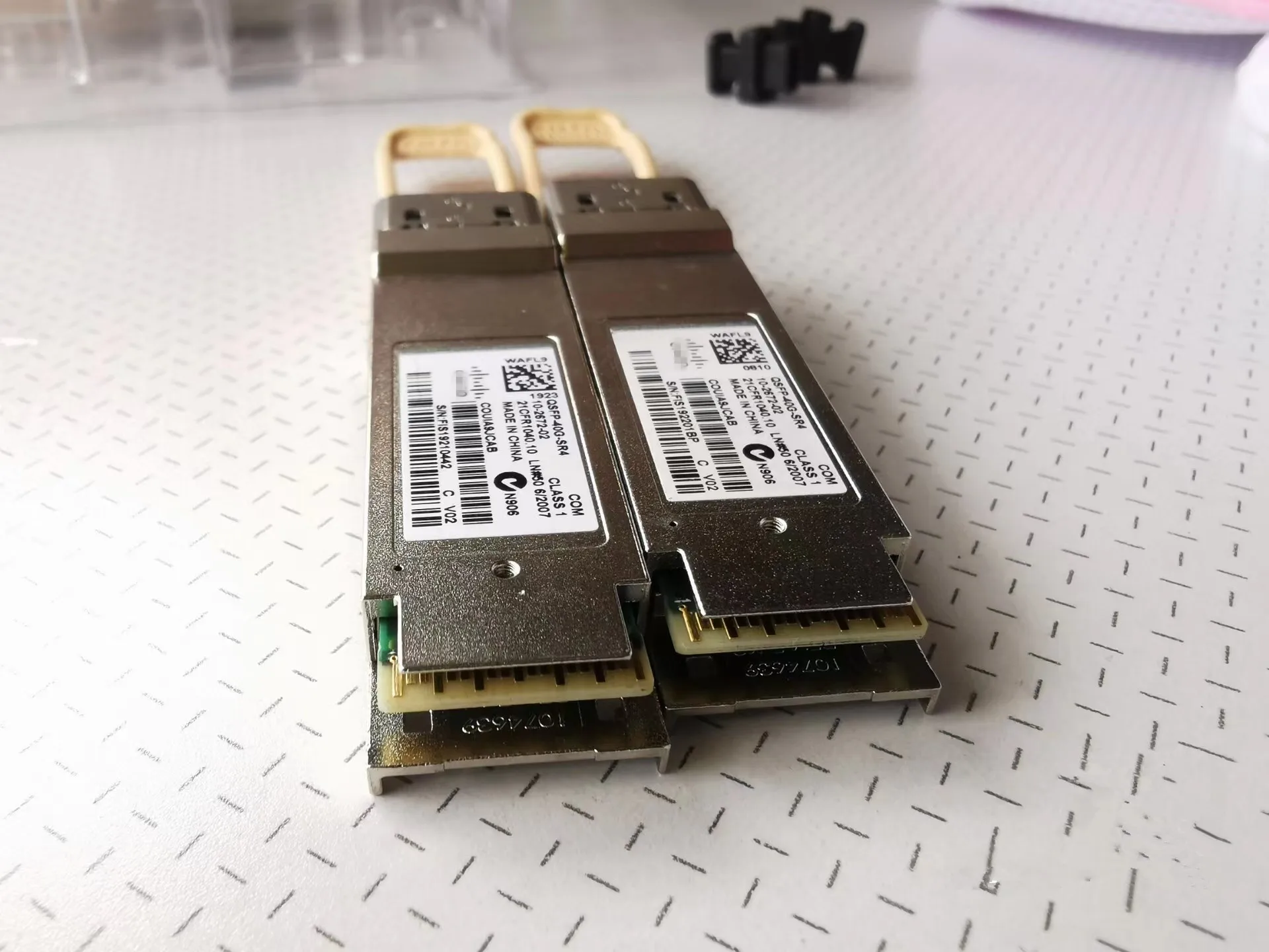 Módulo QSFP 40G Transceptor Cis-co QSFP-40G-SR4 102672-02 MPO Interface 40G QSFP Fibra Óptica Módulo de Rede