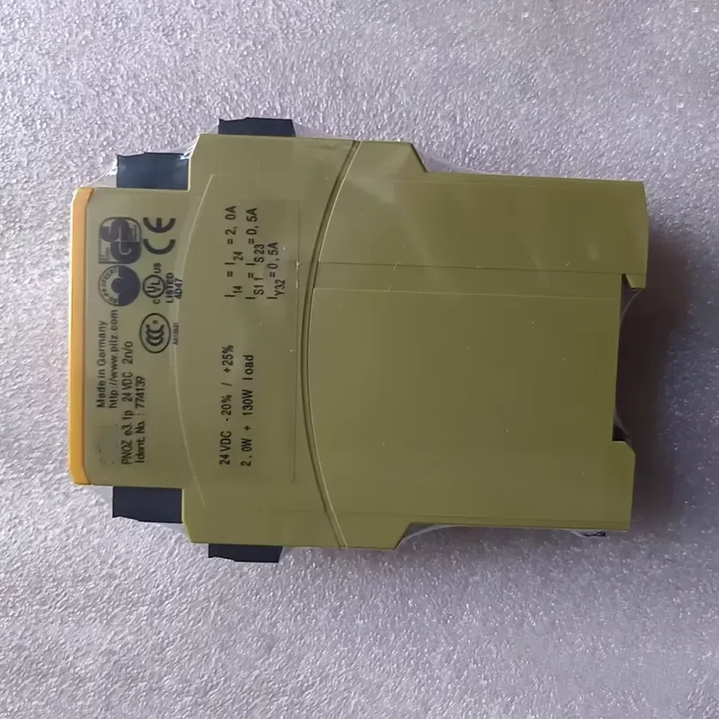 Safety relay (standalone) PNOZ e3.1p 24VDC 2so 774139