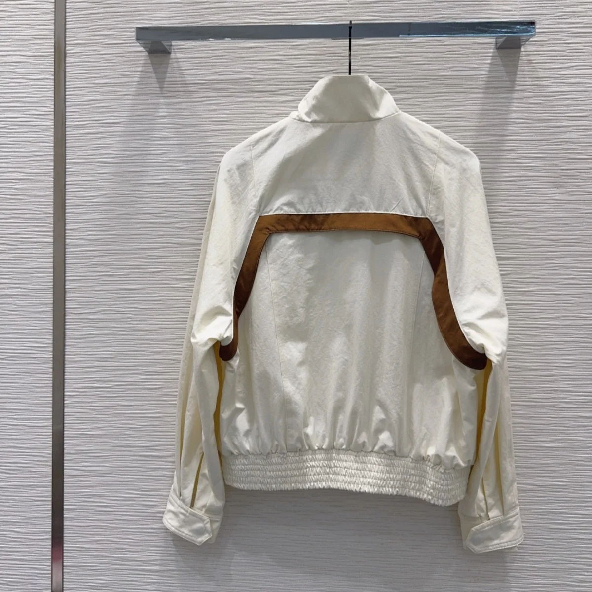 2026 high-quality women's stand up collar contrasting splicing short jacket--2691182