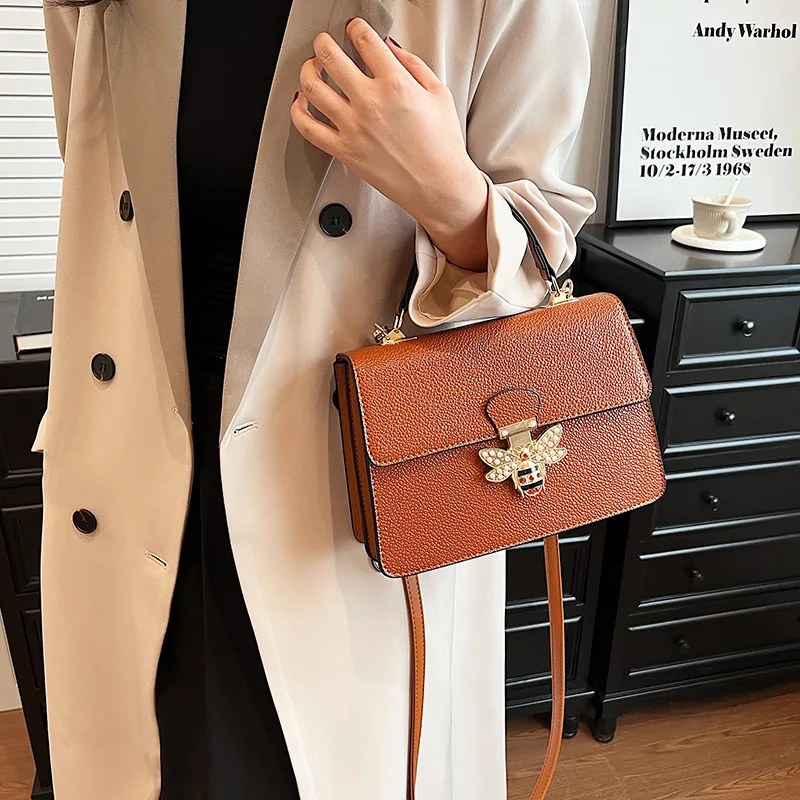 

High-end Retro Presbyopia Bag Women's 2025 New Light Luxury Niche Trendy Single Shoulder Crossbody Small Bag