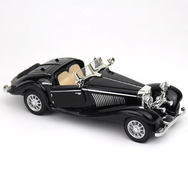 1:28 Model Retro Car Diecast Alloy And Rubber 500K Decoration Exquisite Miniature Car Simulation Collection Gifts Toys for boys