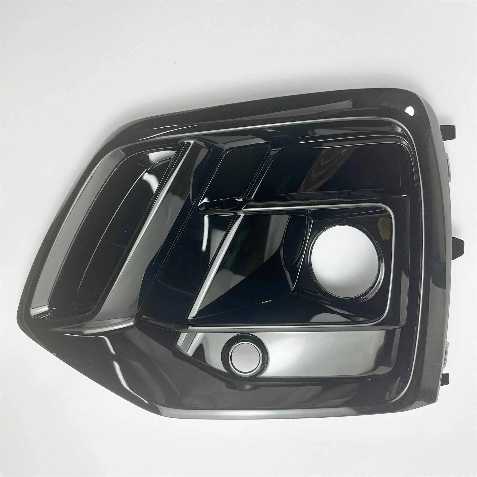 

Grille for Q5L Sport 80D807679QY9B 80D807680QY9B Piano Black