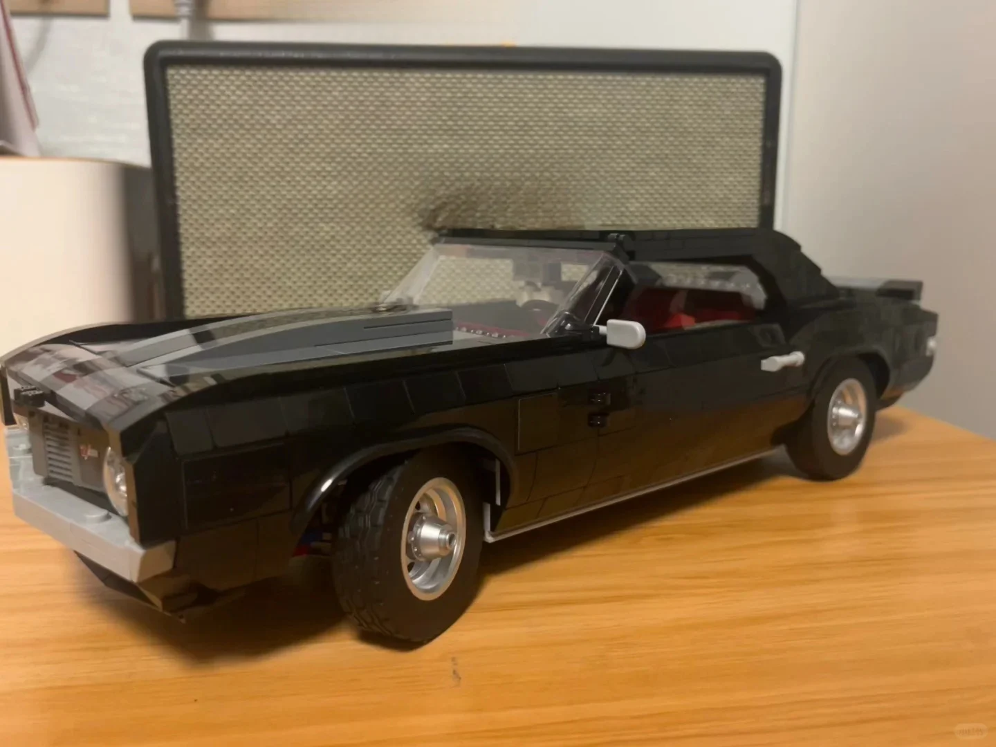 

Новая черно-белая модель автомобиля MOC, домашний декор, строительные блоки для мальчиков в качестве праздничных подарков