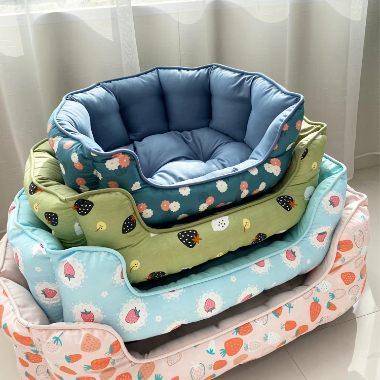 Spring and summer breathable dog house, cute strawberry house, all-weather super soft cat house, cool cat bed