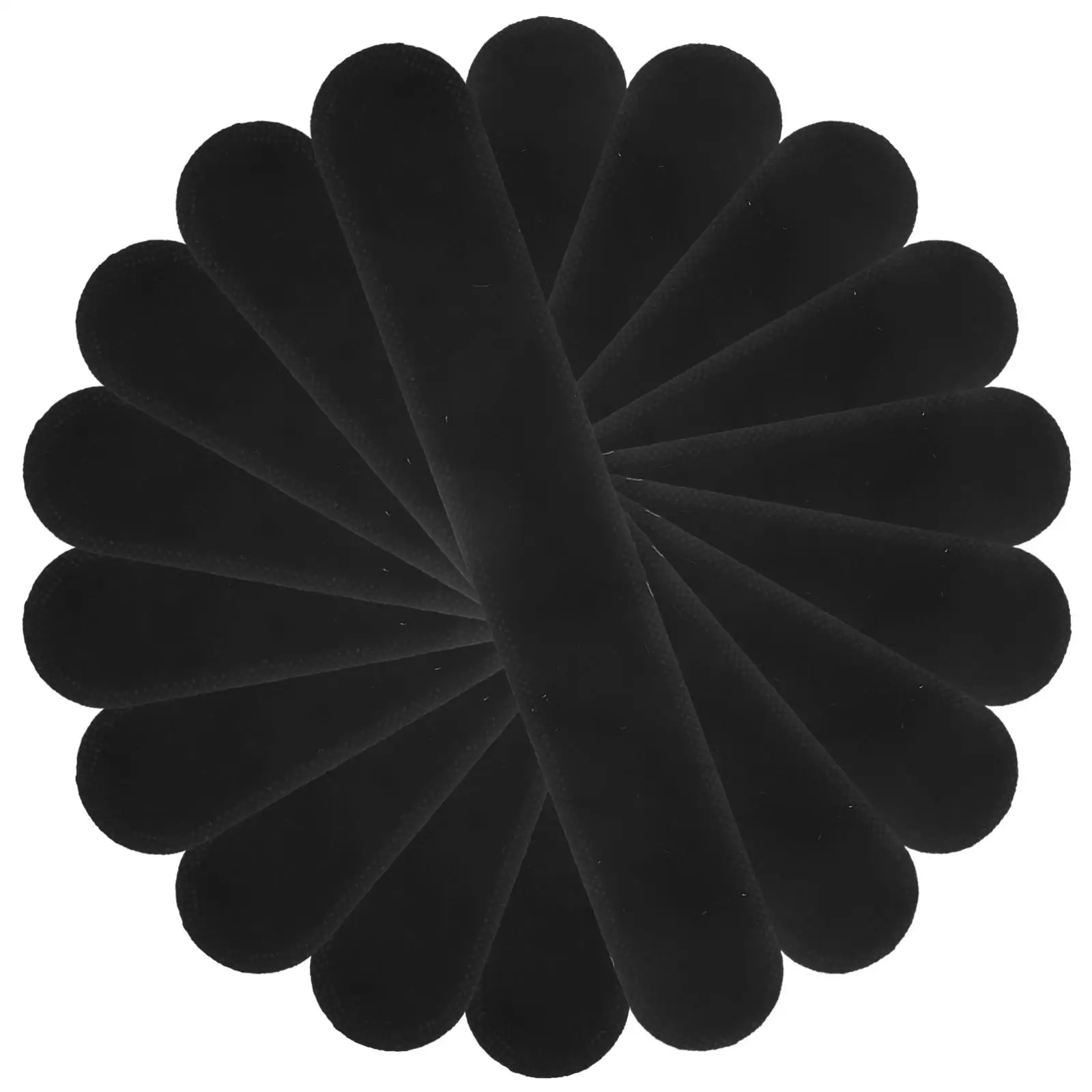 Рисунок 2 - аксессуары для шапок