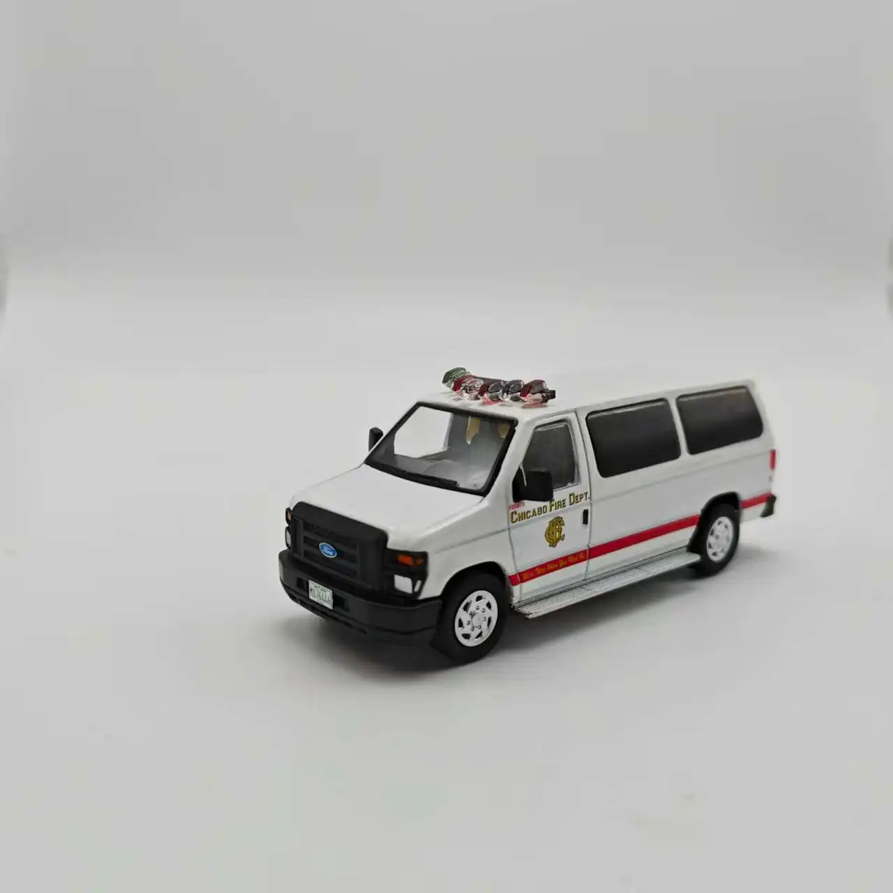596 1:64 CV Boston State Police folírio E Chicago Corpo de Bombeiros fígado modelo de carro em liga