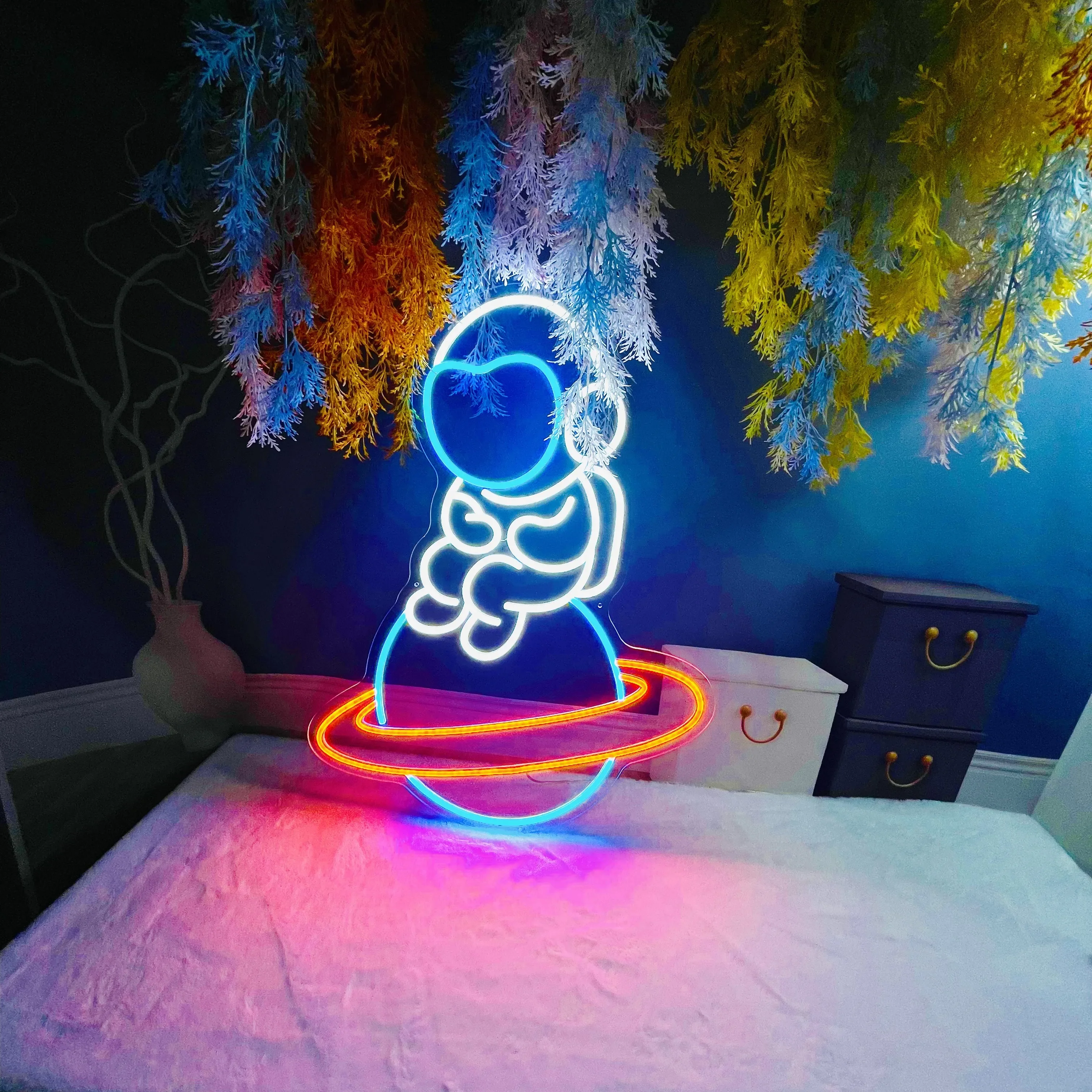 Astronaut Neon Sign, Alien for Bedroom, Party Game, Neon Sign Gaming ,LED Lights, Home, Kids Room, Children‘s Day, Birthday, Chr