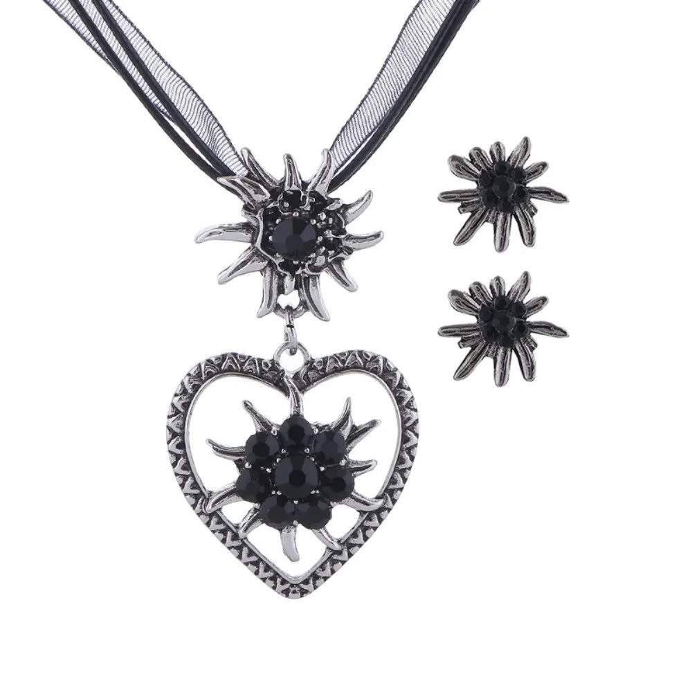 زهرة سوداء تذكارية سوداء إديلويس جوفاء النقش حبل سلسلة القلب قلادة الأورجانزا الشريط قلادة أنيقة #1