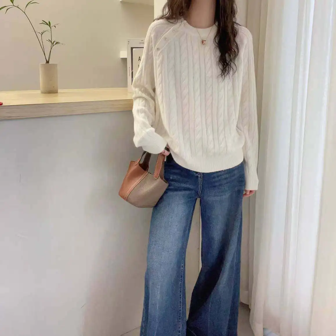 

100% cashmere sweater women's round neck twist sweater loose close-fitting new twist sweater in autumn and winter