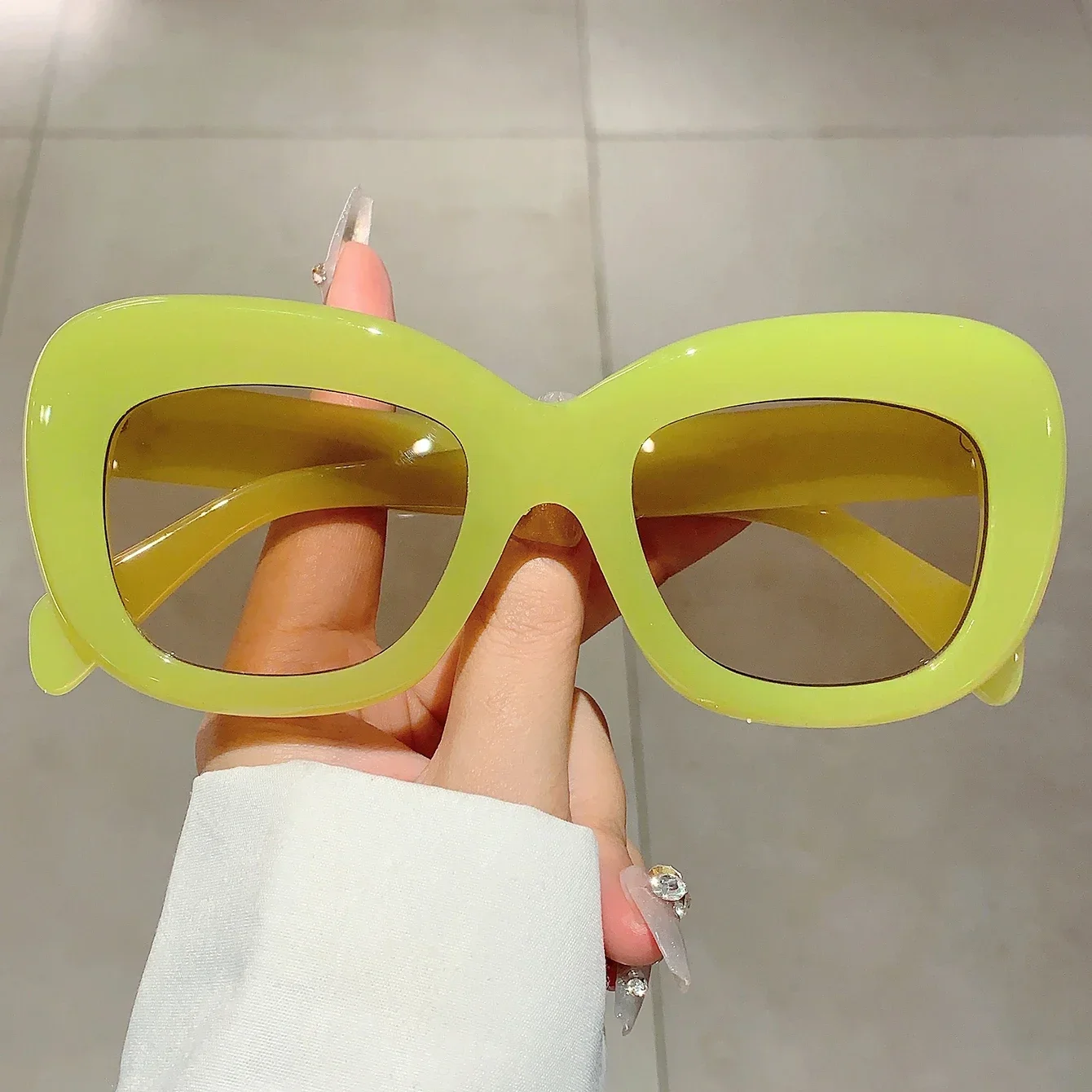 KAMMPT Vintage Cat Eye Sunglass Trendy Oversized Square Women Shades New Fashion Brand Design Candy Color UV400 Outdoor Eyewear