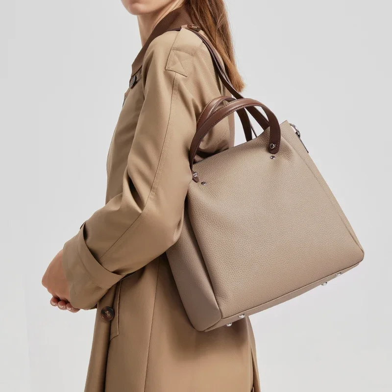 2025 Autumn and winter New Ladies' Genuine Leather Handbag Trendy women's handbags Large Capacity Designer Luxury Shoulder Bag
