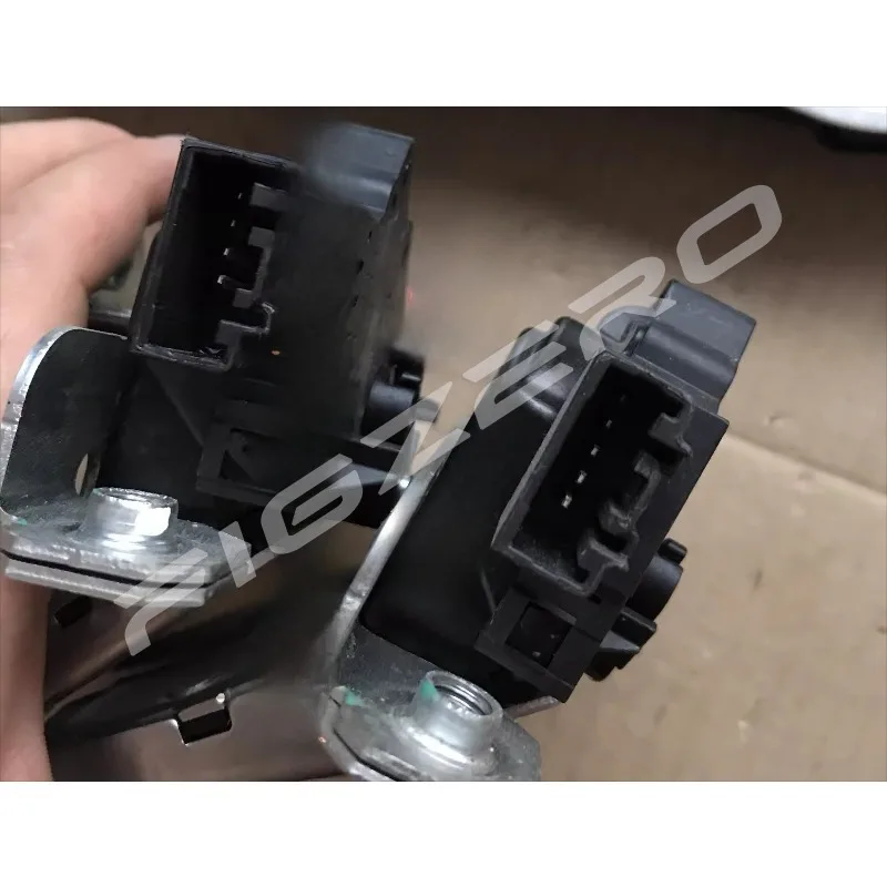 Boot Quick-Release Body Assembly Lock Pin Electric Black Exterior Parts for Roewe RX5 ERX5 Automobiles 10258525