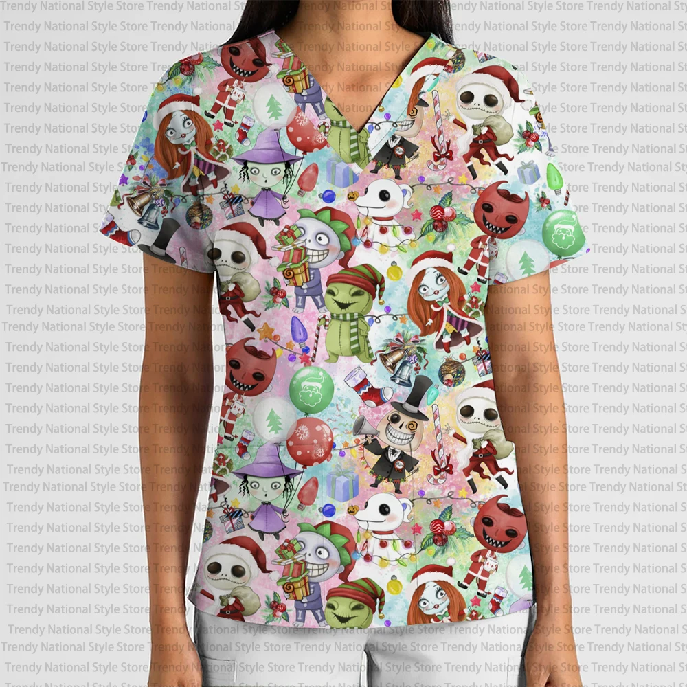 เสื้อยืดแฟชั่นใหม่สำหรับผู้หญิง ชุดยูนิฟอร์มทำงาน คอวี มีกระเป๋า ลาย The Nightmare Before Christmas แจ็คและแซลลี่ สำหรับร้านเสริมสวย