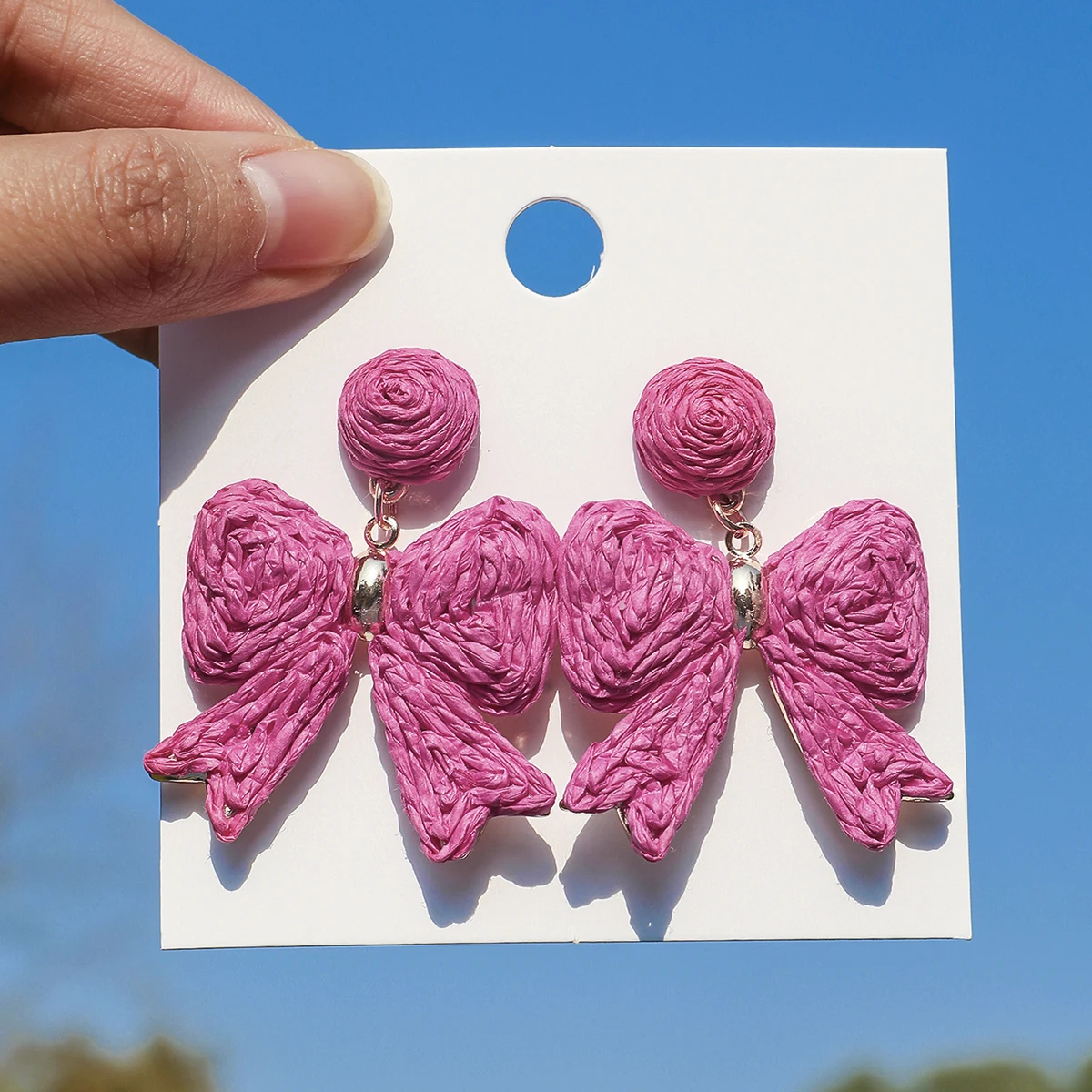 Böhmische elegante handgemachte Bast-Bowknot-Tropfenohrringe für Frauen, süße geometrische Rattan-Strickohrringe, Sommer-Party-Schmuck, Geschenk