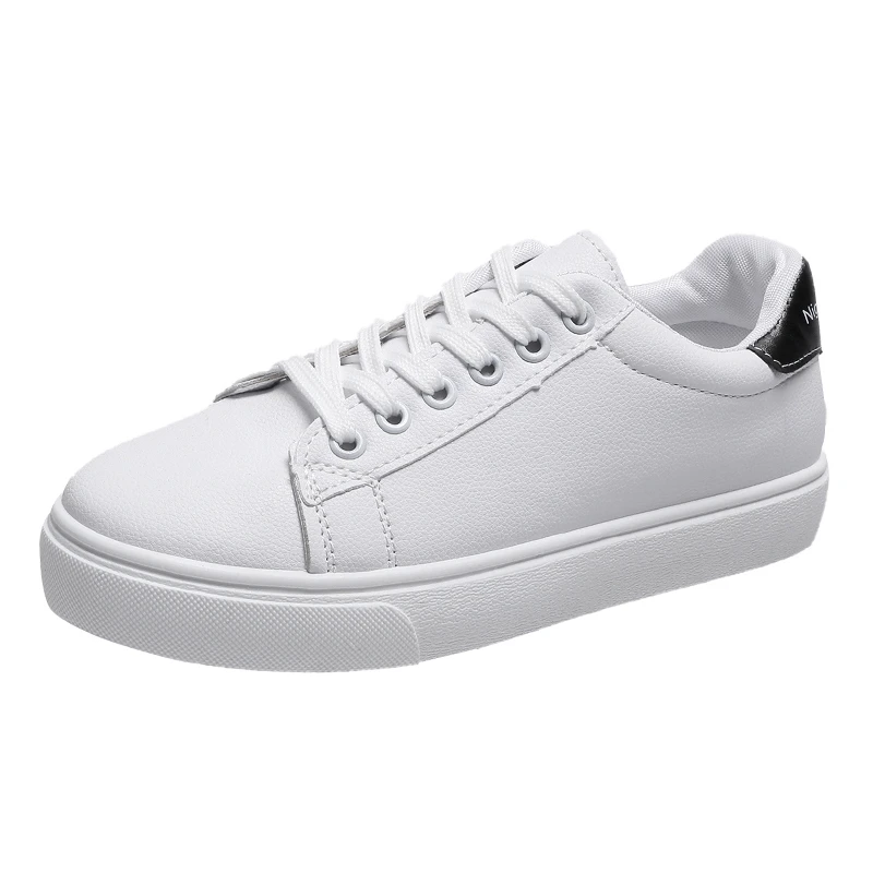 أحذية نسائية مفلكنة من جلد البولي يوريثان أحذية بيضاء موضة جديدة أحذية منصة بلون سادة حذاء كاجوال أحذية رياضية كلاسيكية للنساء Zapatos