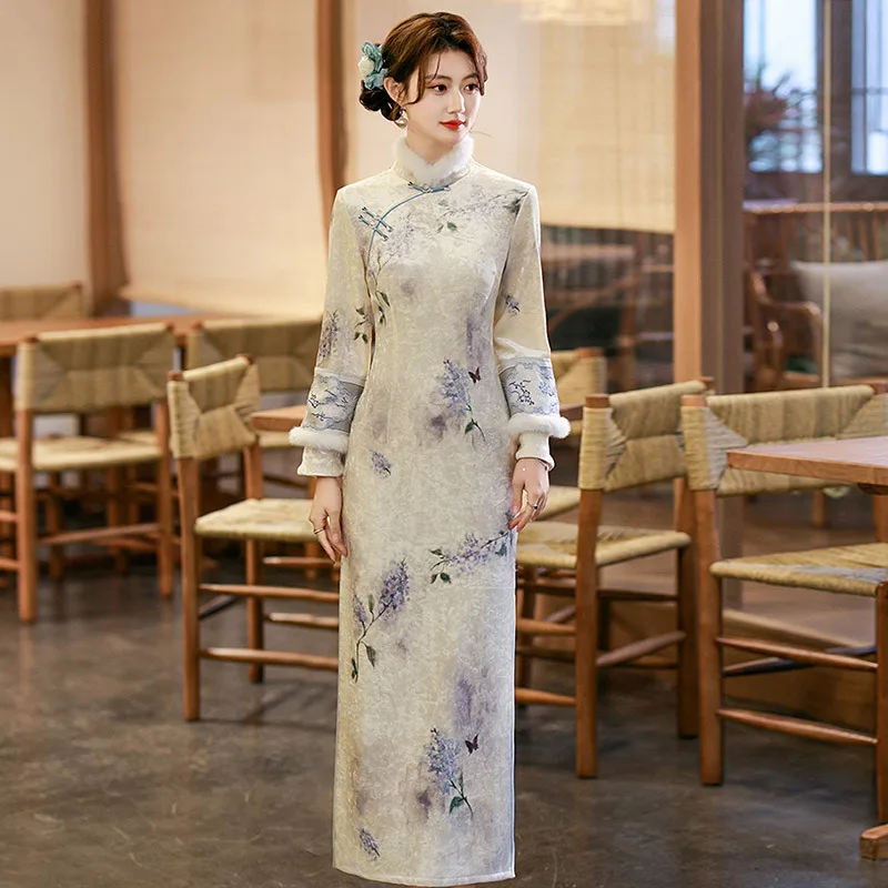 

Yourqipao Winter Beige Fleece-Lined Thickened Long-Sleeved Cheongsam Elegant Banquet Qipao Chinese Style Evening Dress for Women