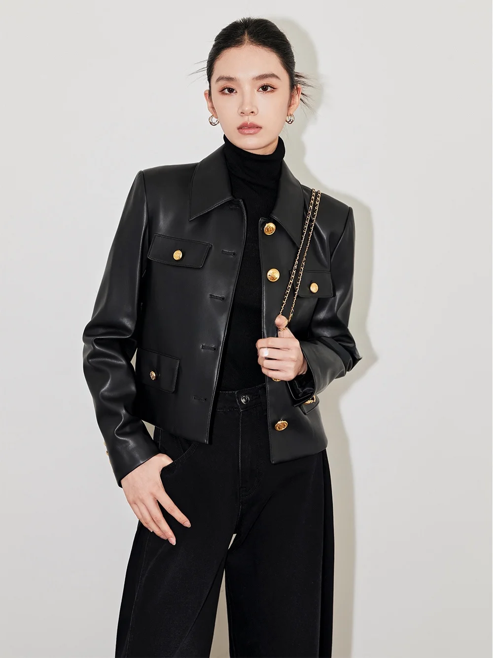 

SUK Cool Sexy Women's ort PU Leather Jaet Bla Motorcycle Sle Outerwear Autumn 2025 Faion Commute Wind Button Decor