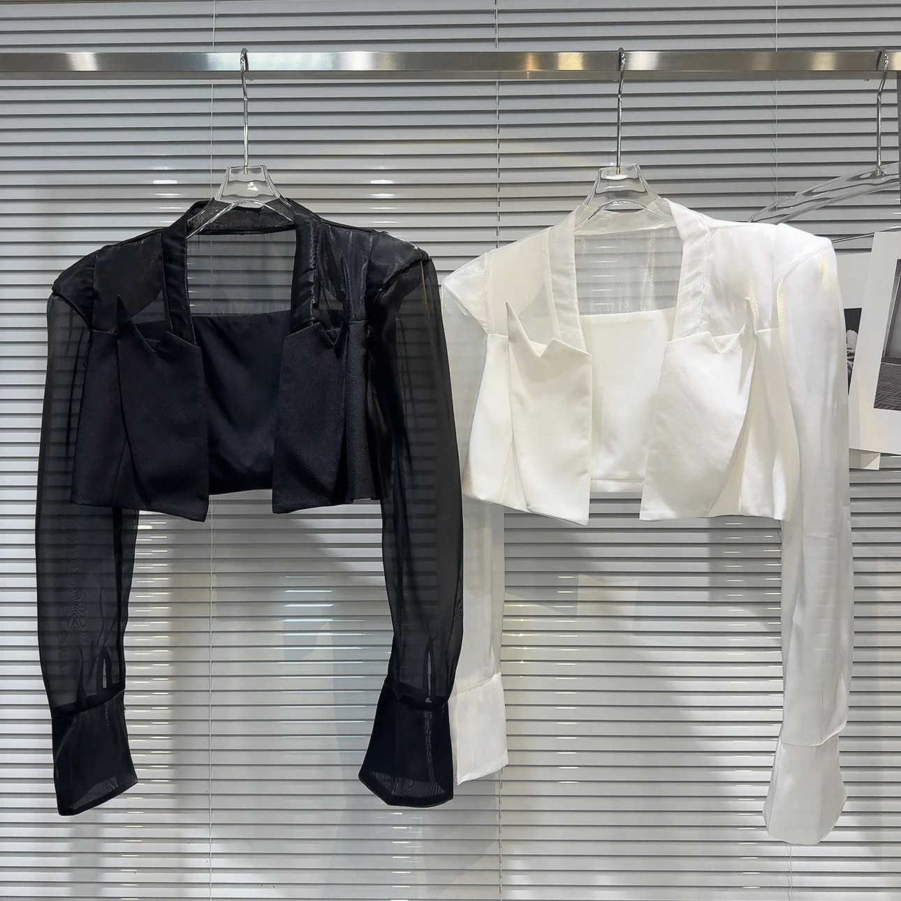 

Ele ort Glass irt Women's Faion oulder Pad Design Autumn New Sle Straight Cut Thin Long Sve Suit Jaet