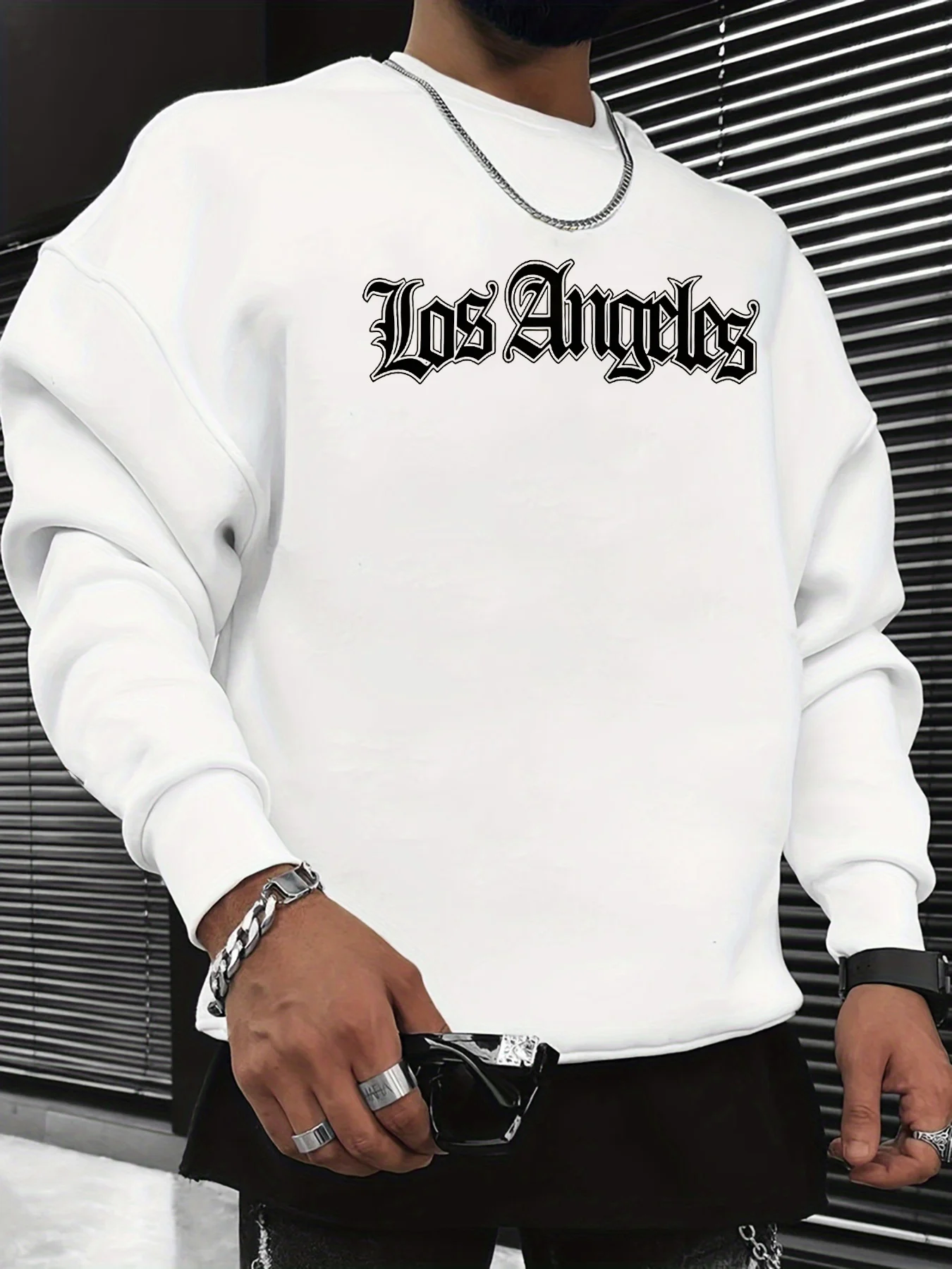 Men's autumn and winter fashionable casual loose Los Angeles letter graphic printed long sleeved round neck sweatshirt