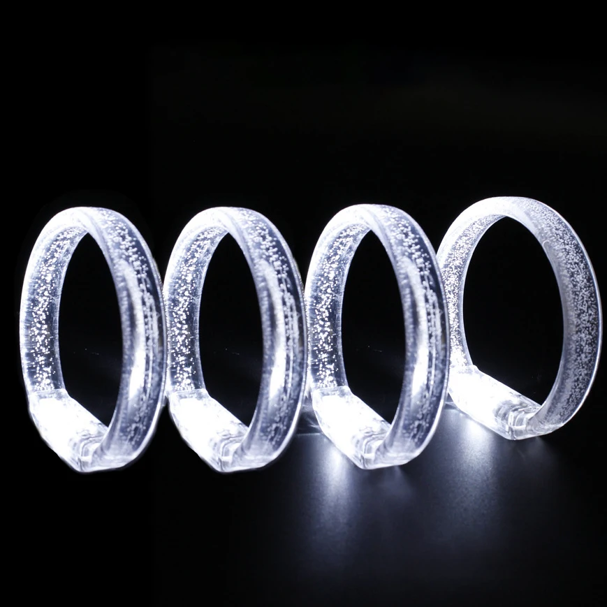 50/100/1000 قطعة أساور LED الأبيض توهج الأساور تضيء مضيئة توهج سوار النيون لعيد ميلاد حفل زفاف لوازم