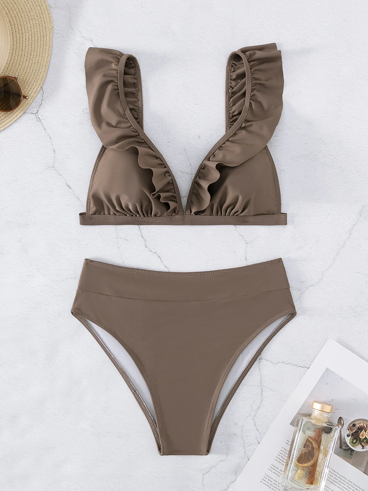 ชุดว่ายน้ําบิกินี่สีทึบแยกใหม่สําหรับชุดว่ายน้ําหลายสีของผู้หญิง