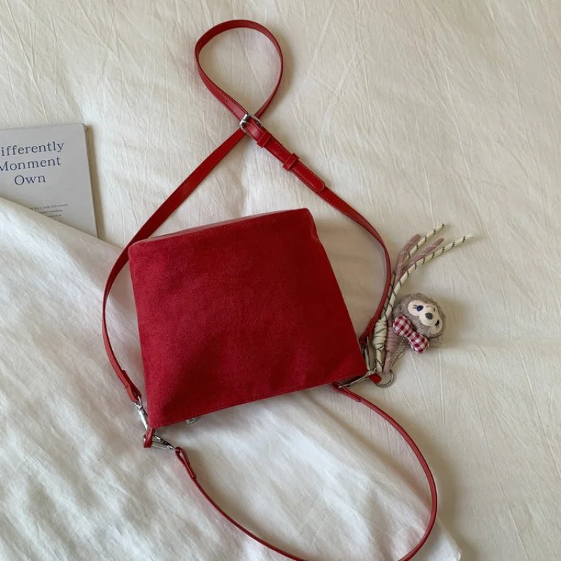 Bolso cruzado de moda para mujer con estilo clásico de París y diseño moderno perfecto para looks de moda diarios ​