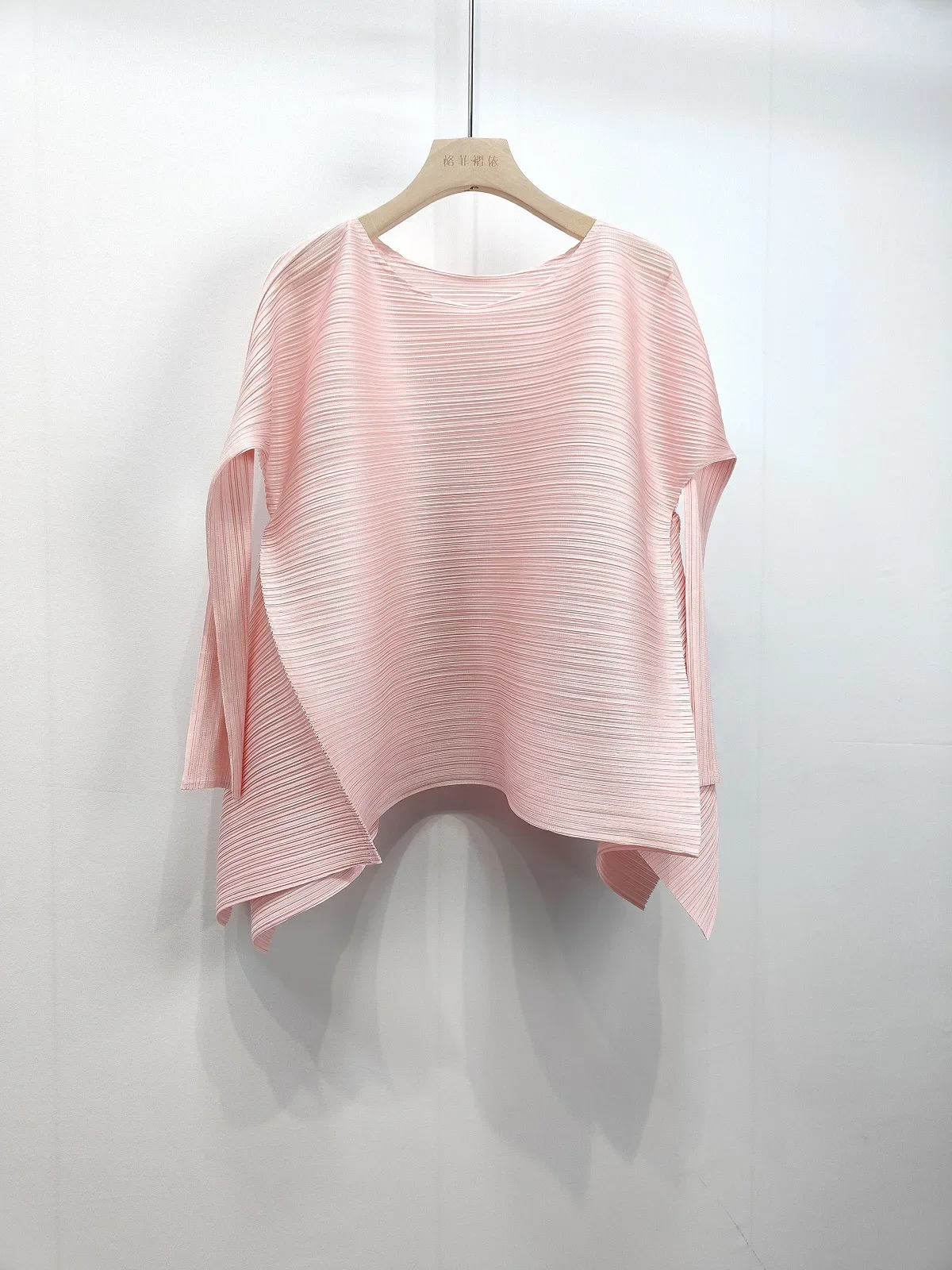 

ALSEY Miyake плиссированная однотонная футболка с коротким рукавом, лето 2029, новая модная футболка трапециевидной формы с тонкими манжетами и разрезом с кисточками и длинными рукавами