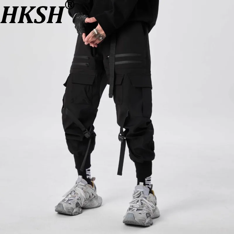 

HKSH Spring Autumn New Man's Dark Cargo Pants Pockets Loose Straight American High Street Casual Trendy Overalls Jogger HK11535