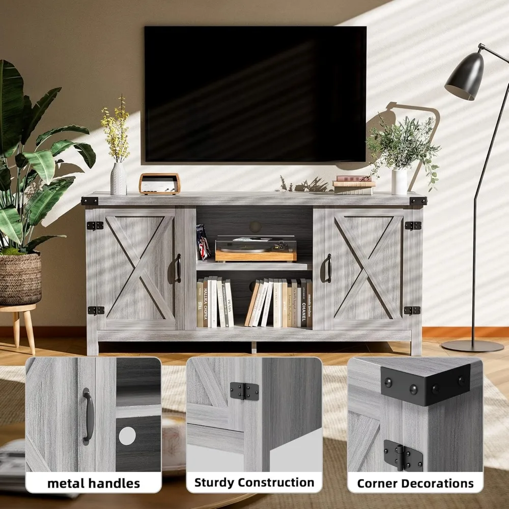 65 Suporte de TV estilo fazenda com portas duplas de celeiro e armazenamento para centro de entretenimento
