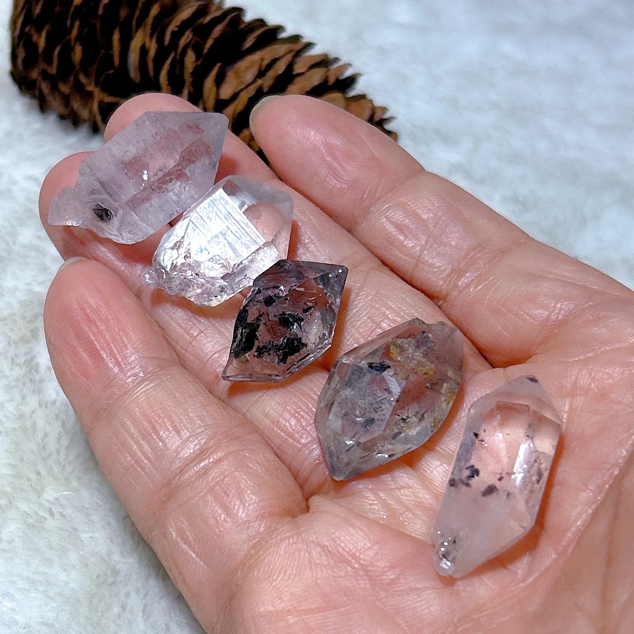 

Natural Crystal Herkimer Diamond Specimen Raw Gemstones High Quality Healing Reiki Home Decorations Mineral Energy Gift