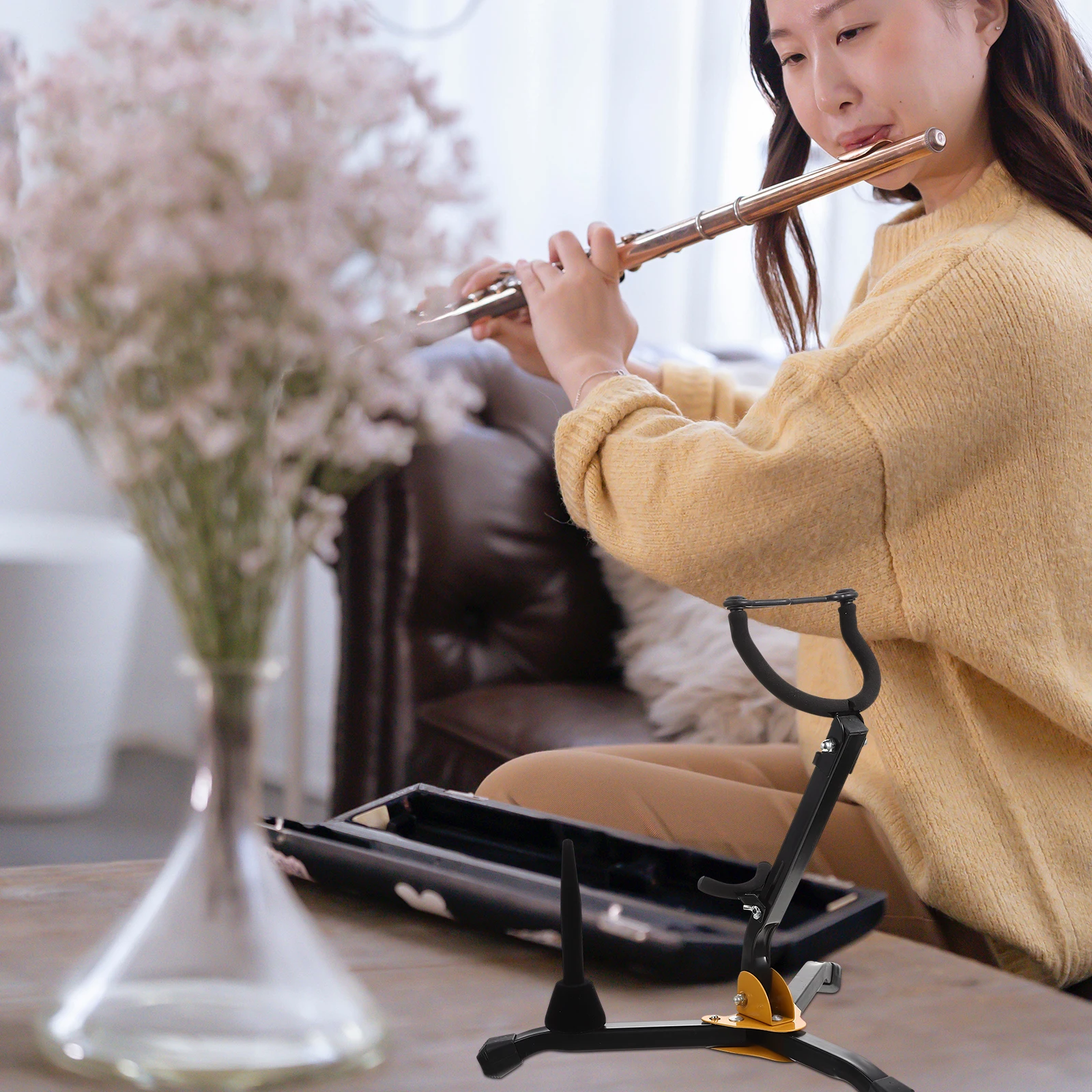 

Saxophone Stand Black Adjustable Iron Frame Anti-Slip Feet Foldable Design For Alto Tenor Sax Clarinet Flute Holder Tripod