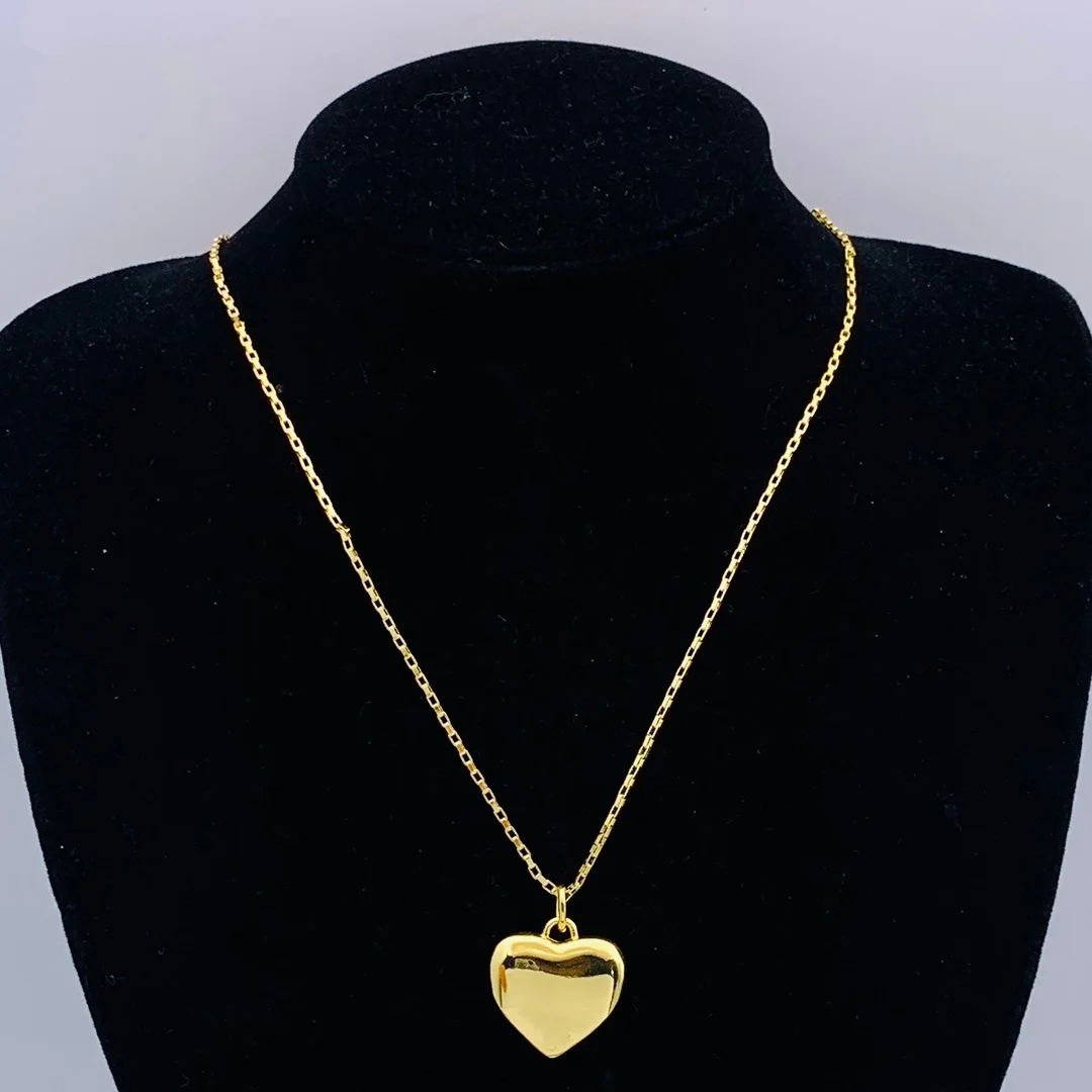 

Новое массивное колье с подвеской в виде сердца, текстурированной цепочкой и золотистым покрытием, стильное ювелирное украшение