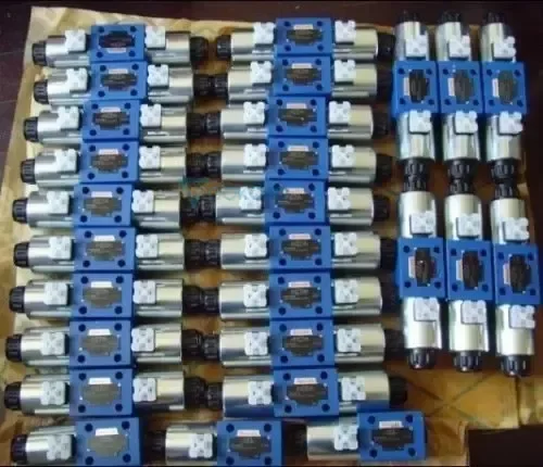 

4WE10J33/CG48N9K4 НОВЫЙ КЛАПАН REXROTH R 900556244