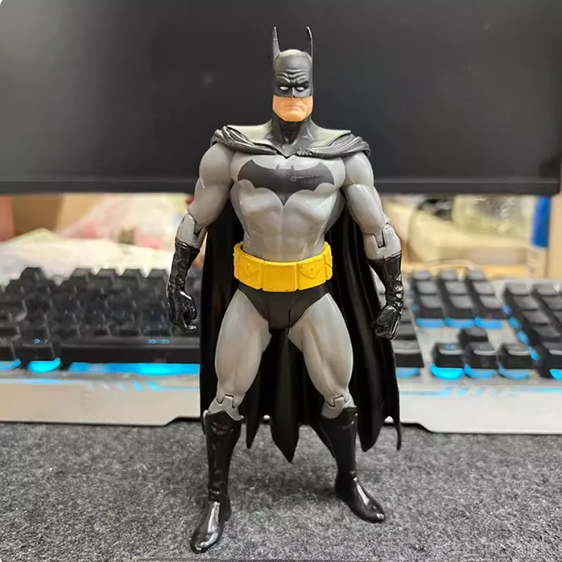Neu auf Lager: 16 cm große Fledermaus-Actionfiguren, perfekte Sammlerstücke, Desktop-Ornamente, dekorative Gegenstände, Überraschungsgeschenke für Jungen.