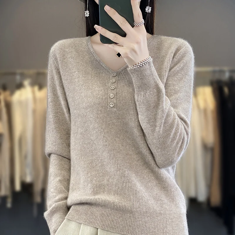 

2023 Autumn Winter New Knitwear Women's V-Neck Long Sleeve Pullover Loose Solid Color Temperament Button Andy Velvet Knitwear