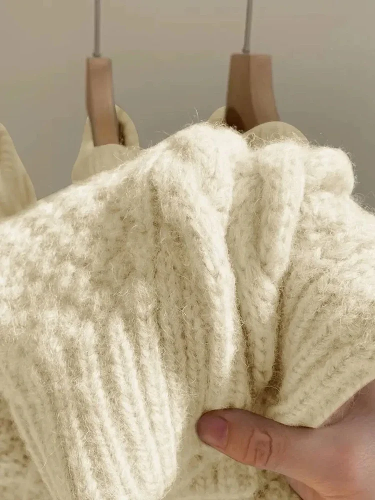 Pull torsadé en laine fine pour femme, style paresseux, haut extérieur épais, rétro japonais, coréen, blanc cassé, pâte frite, femme