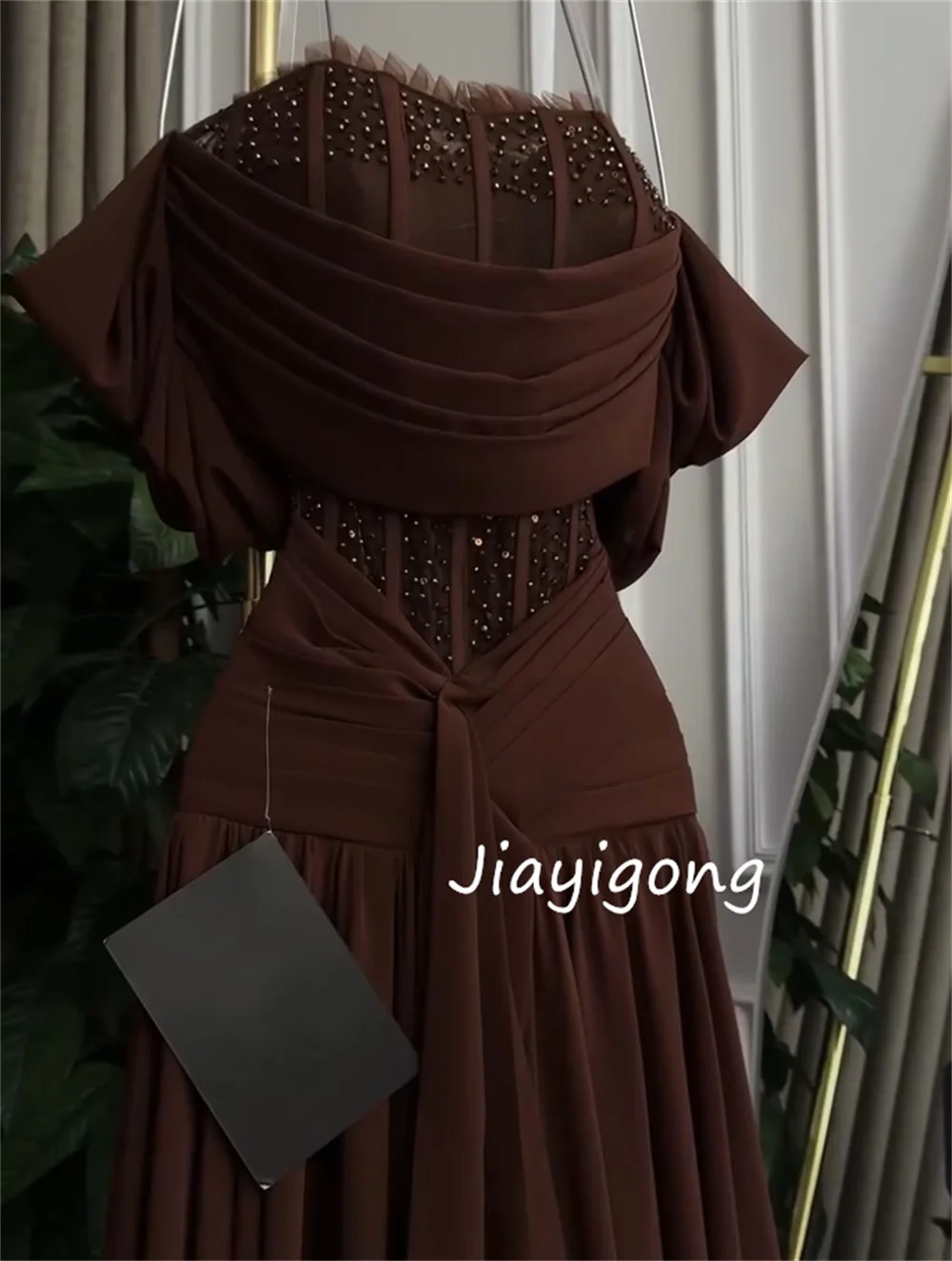 Robes longues personnalisées en mousseline de soie plissée et pailletée, ligne a, épaules dénudées, sur mesure, pour occasions de bal, mode formelle