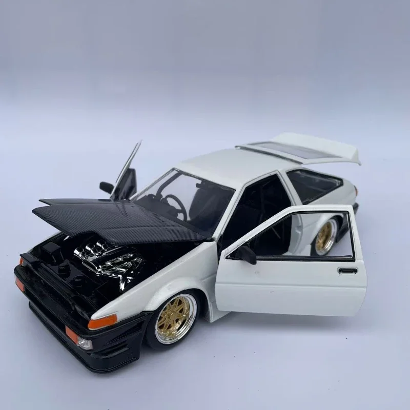 Jada 1/24 1986 Toyota trueno (AEE86) Auto in lega Fonde sotto pressione e veicoli giocattolo Modello di auto Modello in scala in miniatura per bambini