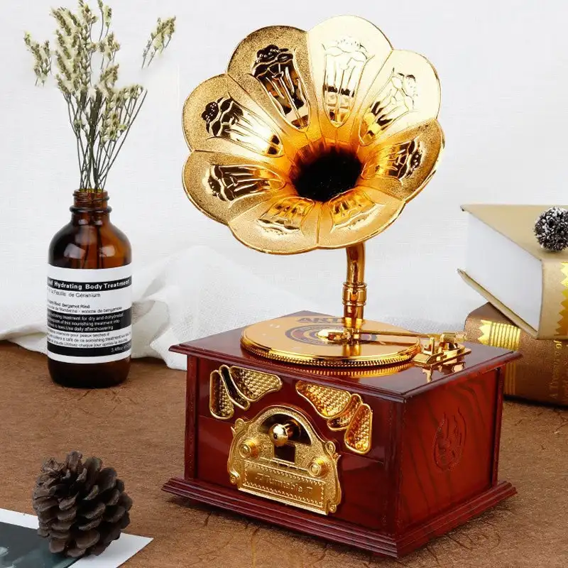 Retro Nostalgic Music Box:Retro Horn Gramophone Music Box Eight-tone Gramophone Home and Office Decor Gift