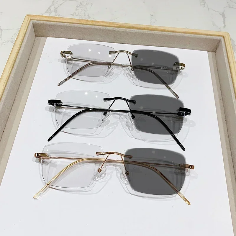 Advanced Photosensitive Color Changing Glasses Anti Blue Light Flat Light Lens Women\'s Frameless High-definition Myopia Glasses