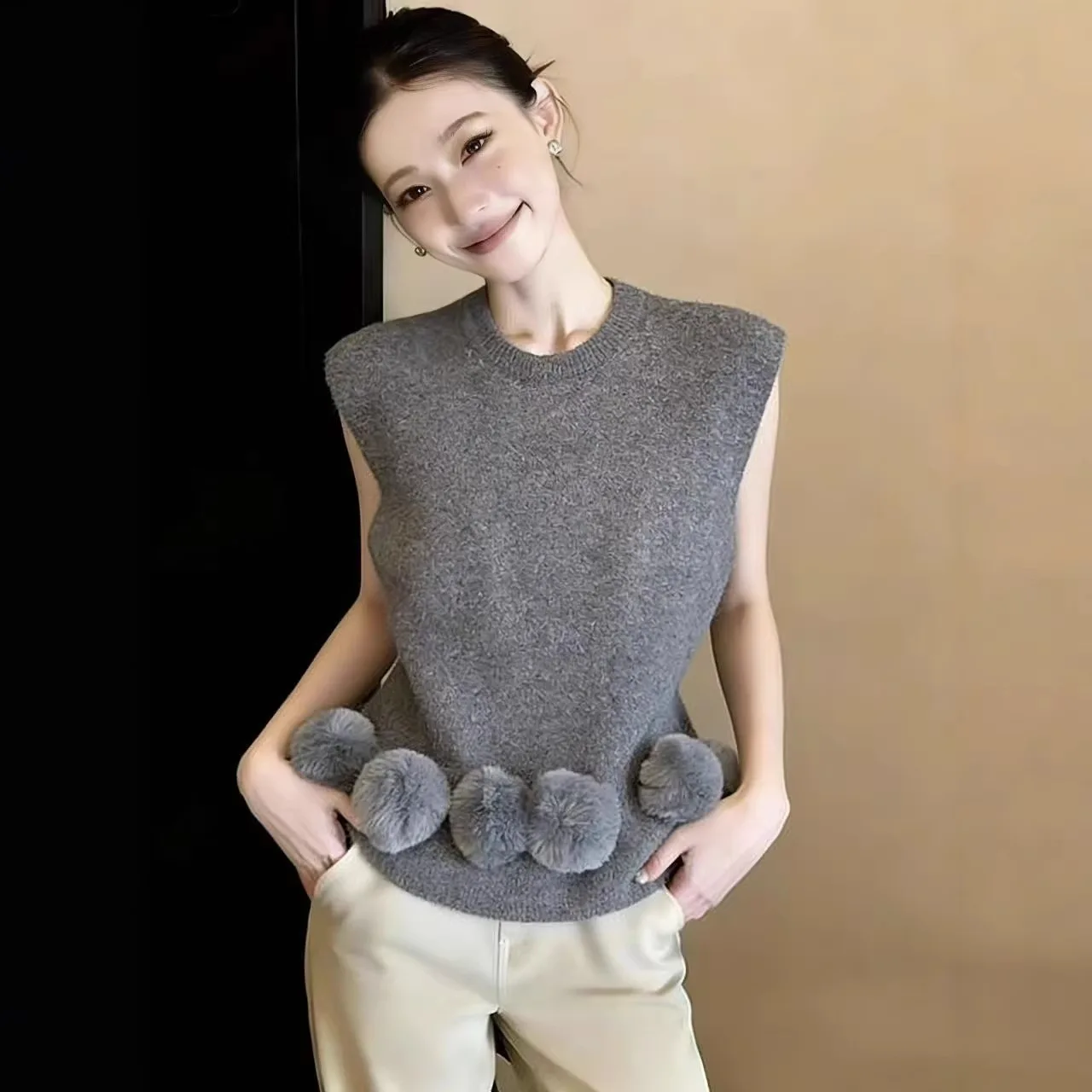 Spring and Summer 2026 New Temperament Spice Girl Unique Personality Explosion Solid Color Elegant Crew Neck Sweater Women