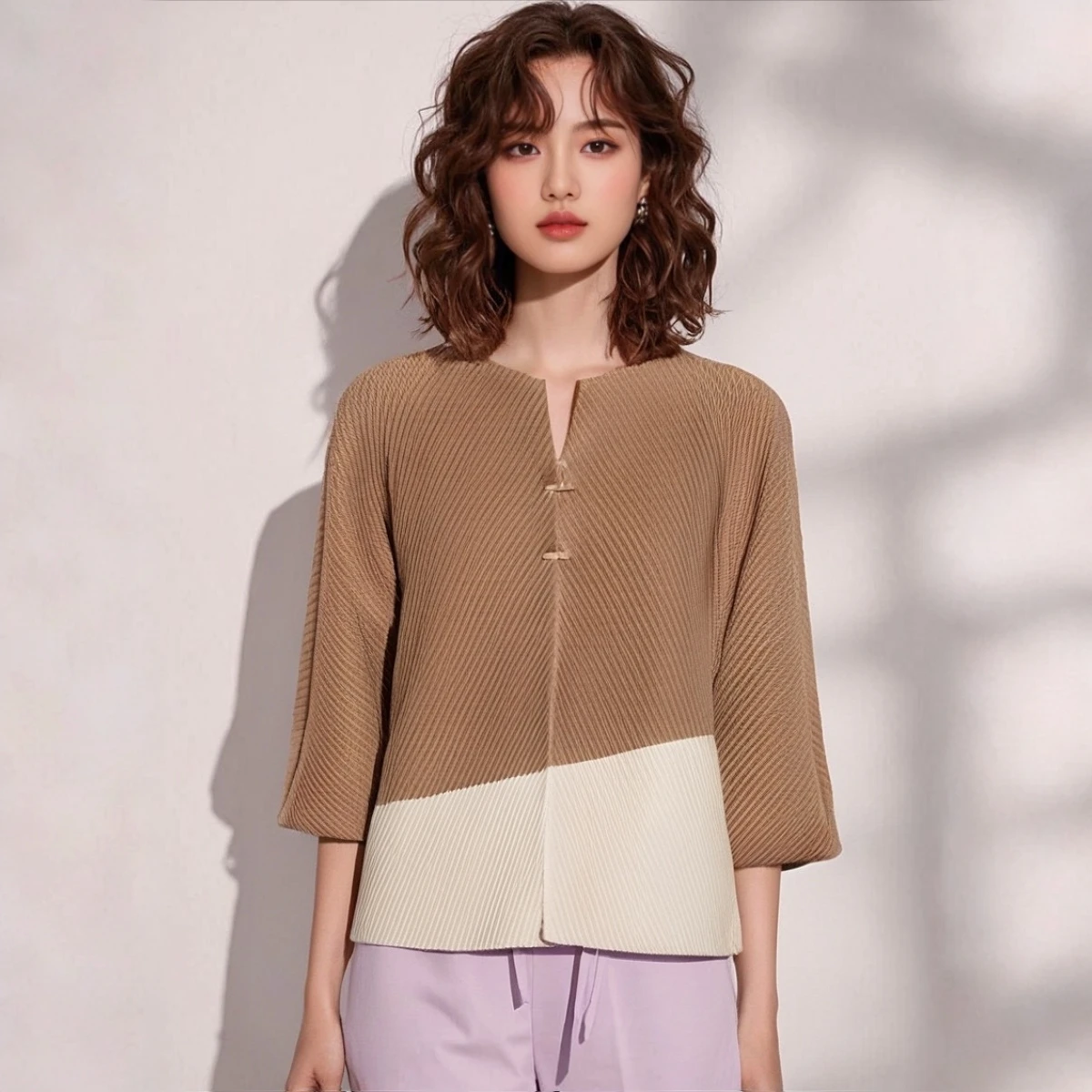 

Miyake Pleated New 2025 Top for Women in Autumn and Winter, Niche and Versatile, V-neck Long Sleeved Inner T-shirt for Women