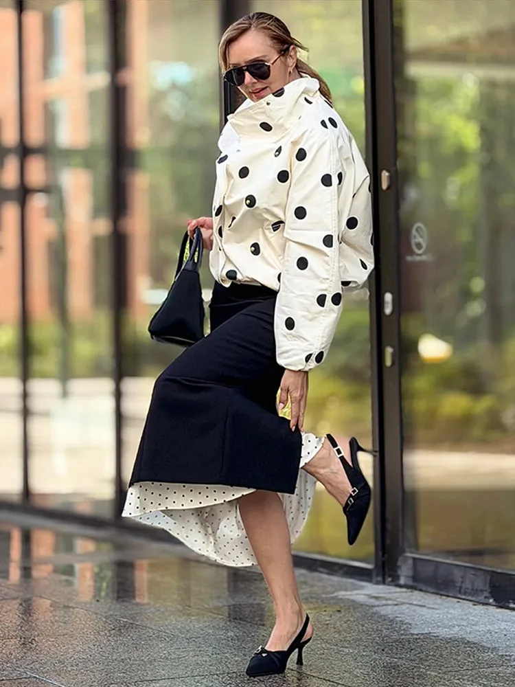 Gepunkteter Mantel mit Knöpfen und Stehkragen für Damen, Street-Style, Laternenärmel, Taschen, Locker Sitzende Jacke, Schicke Damen-Oberbekleidung, Neu – Detail 6