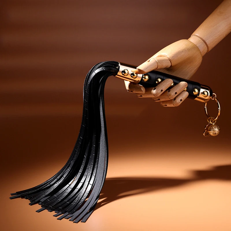 High Quality PU Leather Horsewhip,42CM Deluxe Riding Crop Paddle,Golden Decoration Punk HorseWhip