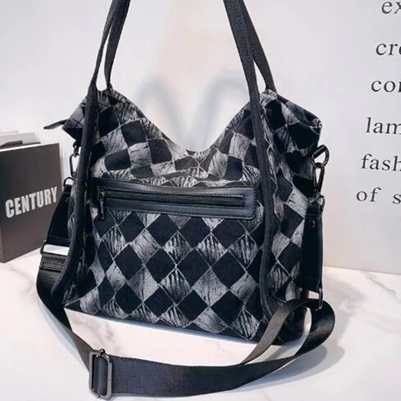 Imagem -03 - Designer de Luxo Senhoras Bolsa Checkerboard Bolsa de Ombro Grande Capacidade Bolsala Enviar Pingente Girassol